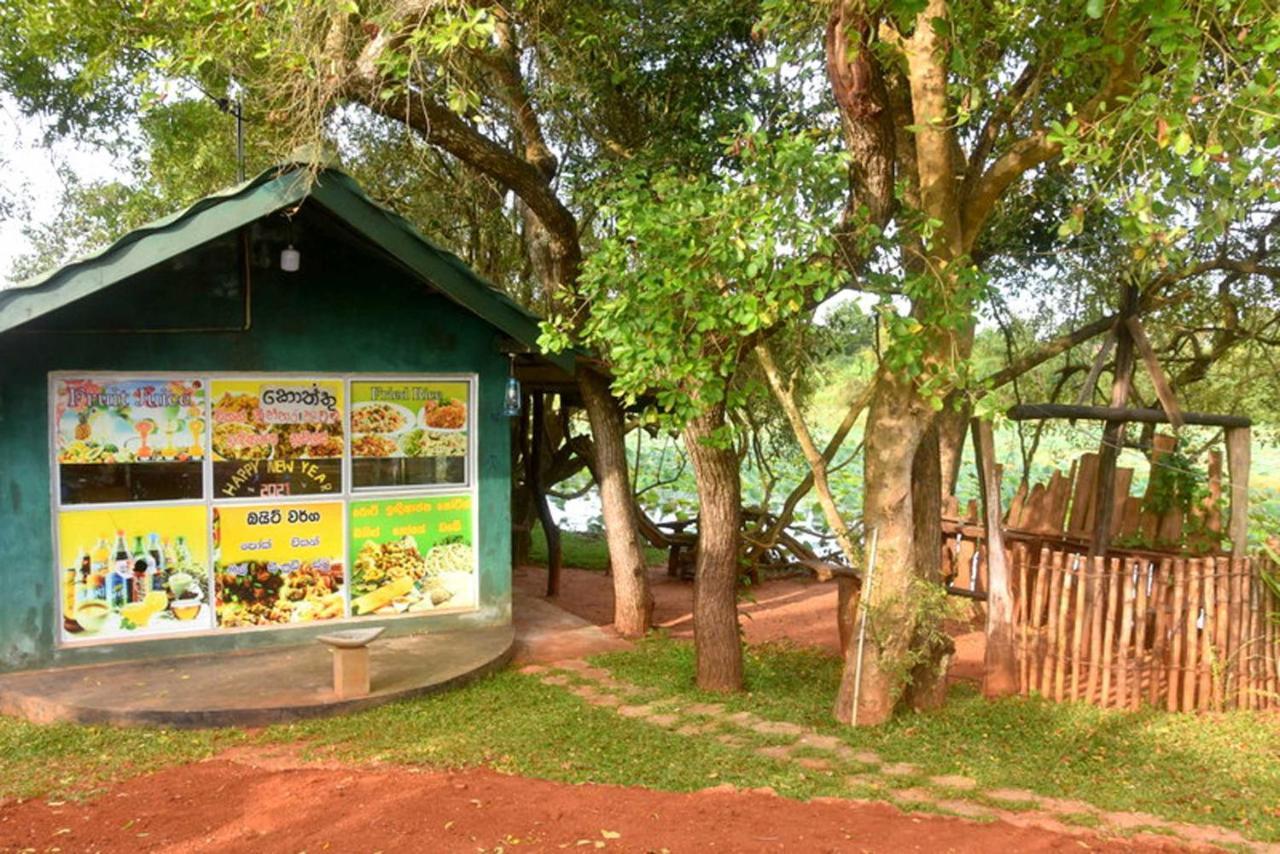 Meegahapokuna Resort Anuradhapura Eksteriør bilde