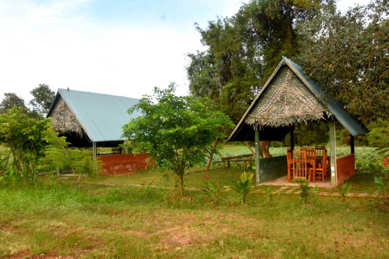 Meegahapokuna Resort Anuradhapura Eksteriør bilde