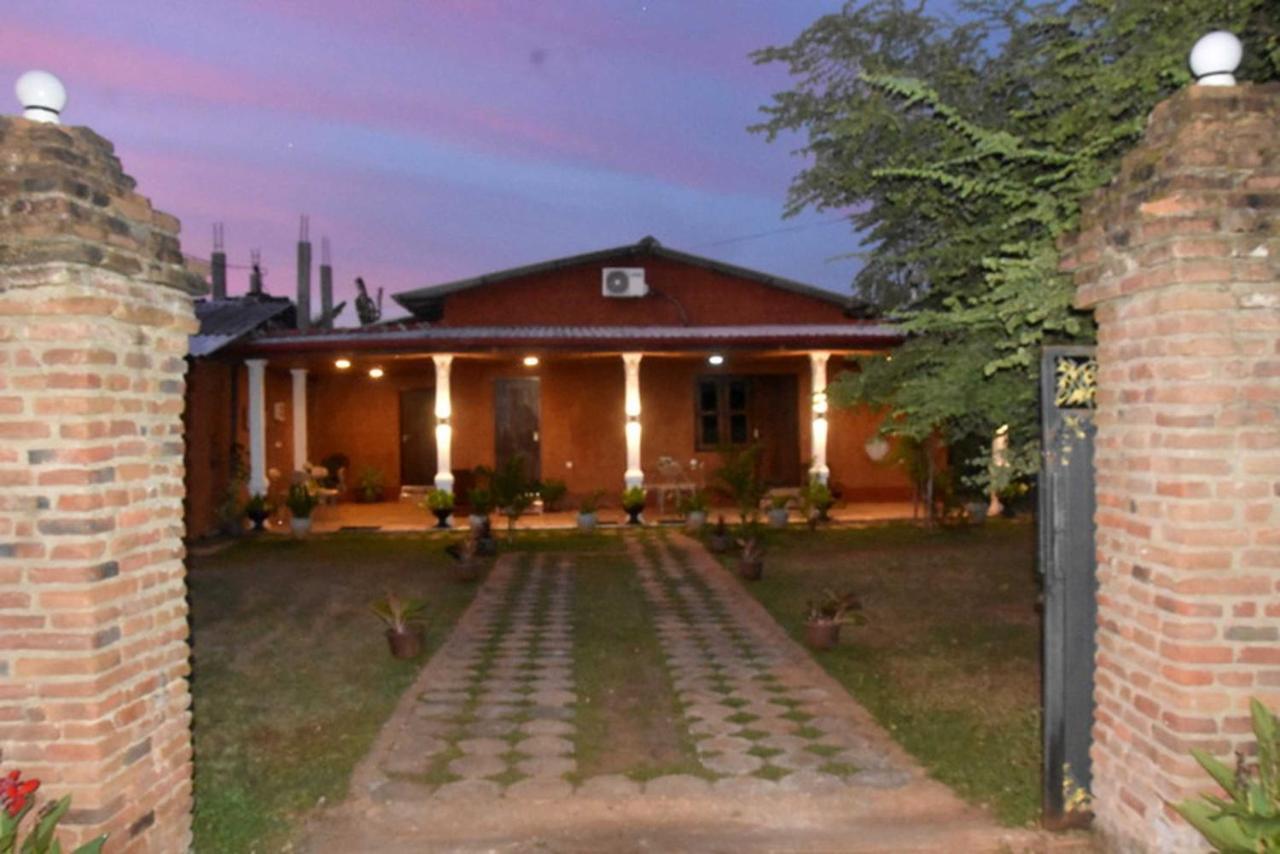 Meegahapokuna Resort Anuradhapura Eksteriør bilde