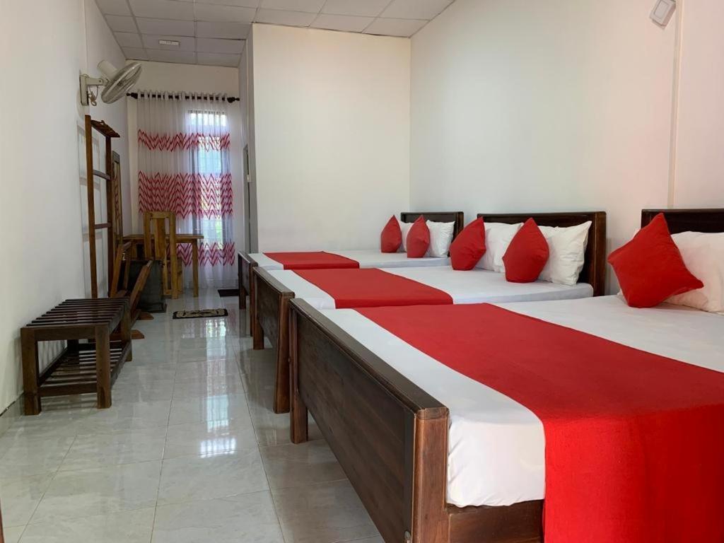 Meegahapokuna Resort Anuradhapura Eksteriør bilde