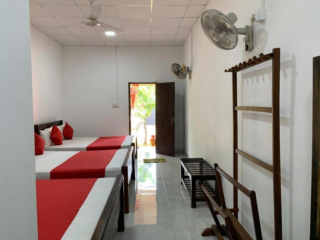 Meegahapokuna Resort Anuradhapura Eksteriør bilde